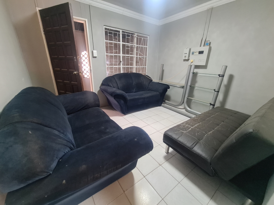 2 Bedroom Property for Sale in Roodepan Northern Cape